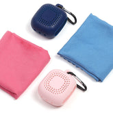 ActiveGear RO portable silicone sport towels in pink and blue, paired with silicone cases and carabiners.