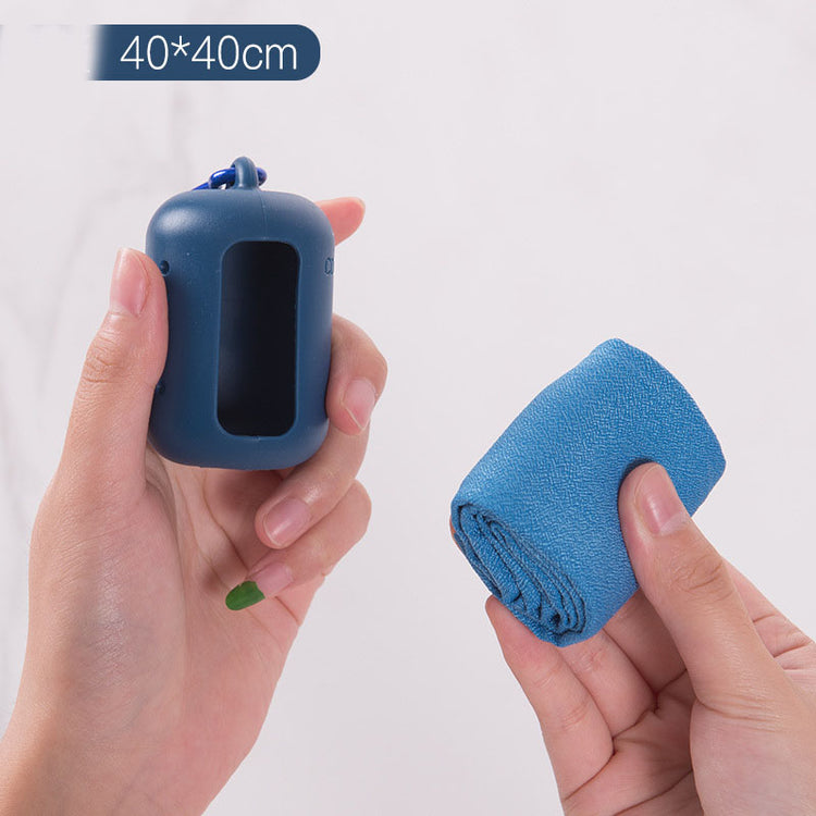 ActiveGear RO Yoga towel in hands with silicone bag, blue color, dimensions 40x40cm, ideal for gym and travel.